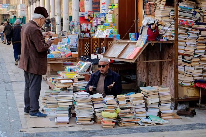 شارع المتنبي ببغداد - أشهر شوارع بيع الكتب القديمة