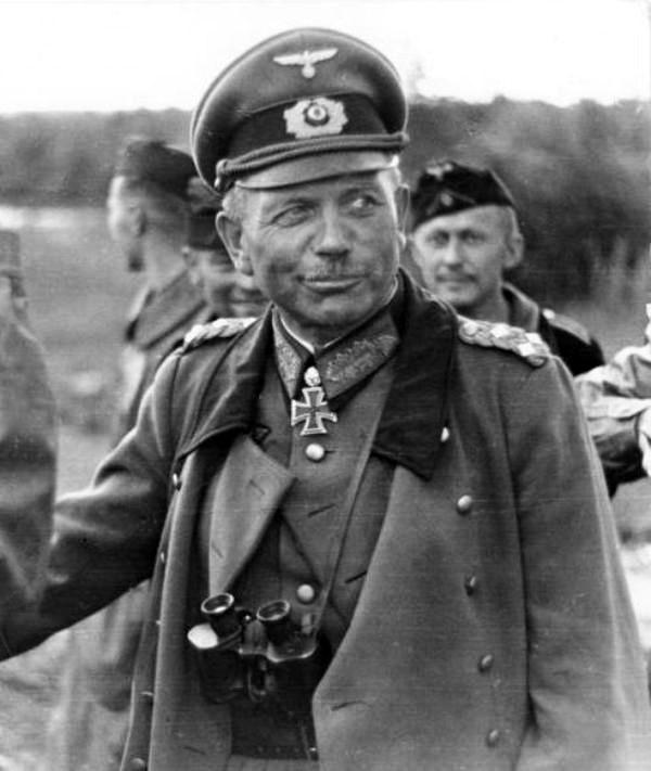 اهم الجنرالات العسكريين الذين شكلوا مسار الحرب العالمية الثانية - Heinz GuderianHeinz Guderian