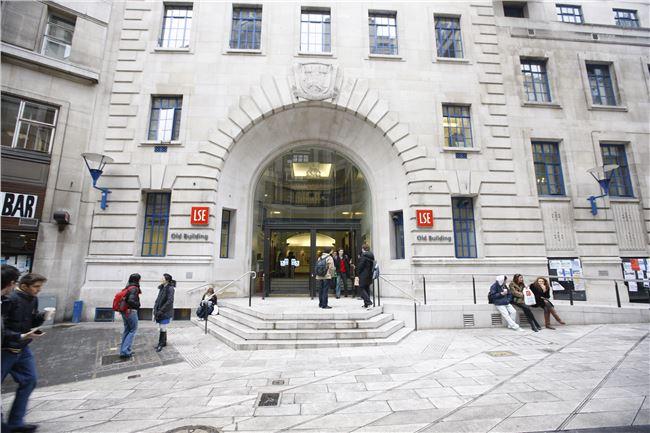 افضل جامعات العلوم السياسية في بريطانيا - كلية لندن الاقتصادية