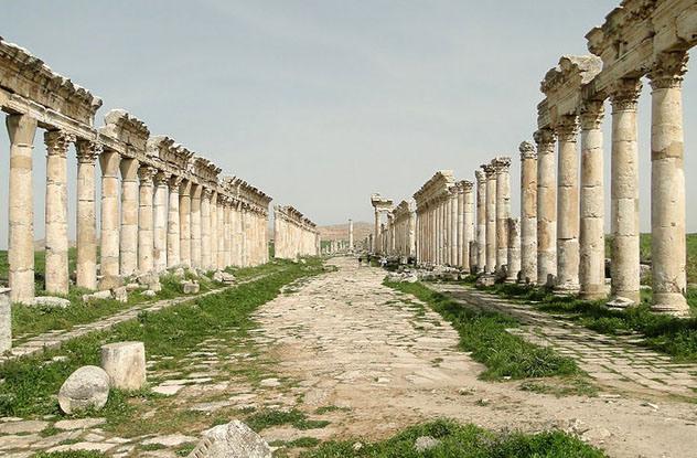تدمير أفاميا..المدينة القديمة في سوريا