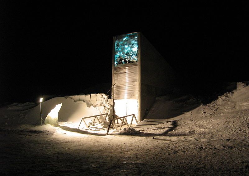 800px-Entrance_to_Svalbard_Global_Seed_Vault_in_2008
