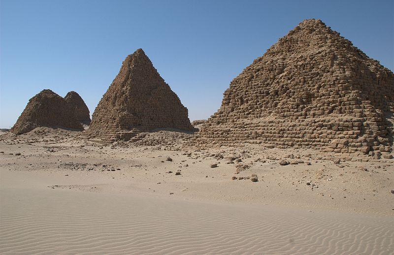 الأهرامات