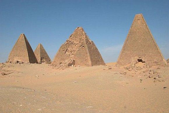 الأهرامات