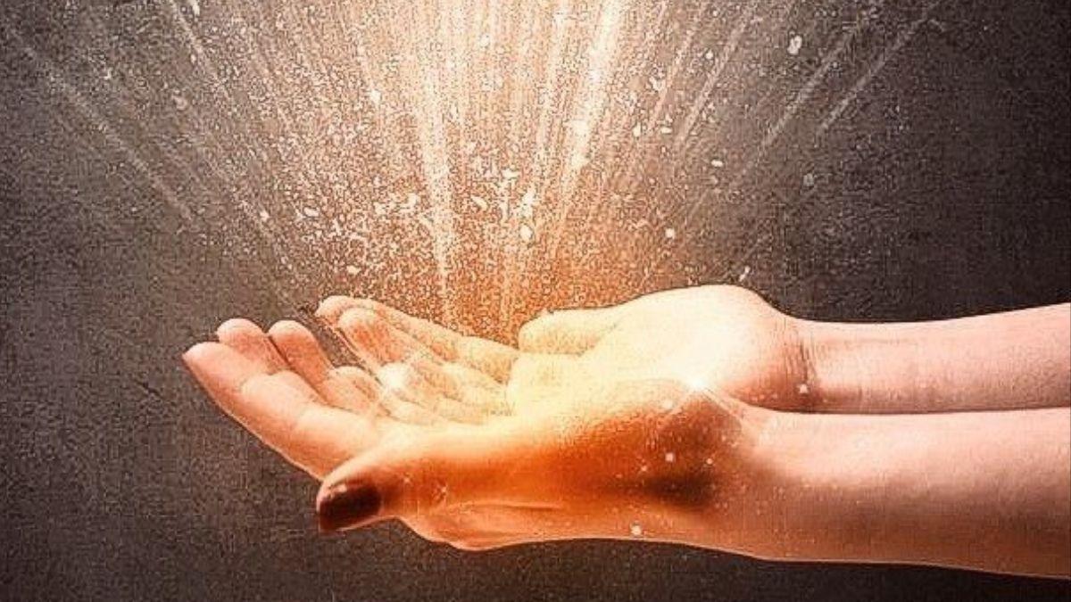 بين النظرية والتطبيق: هل يمكن للعلماء إعادة خلق أول كائن حي؟