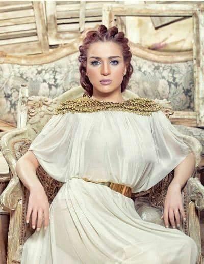 مي عزالدين " بيسة البرنسيسة " 