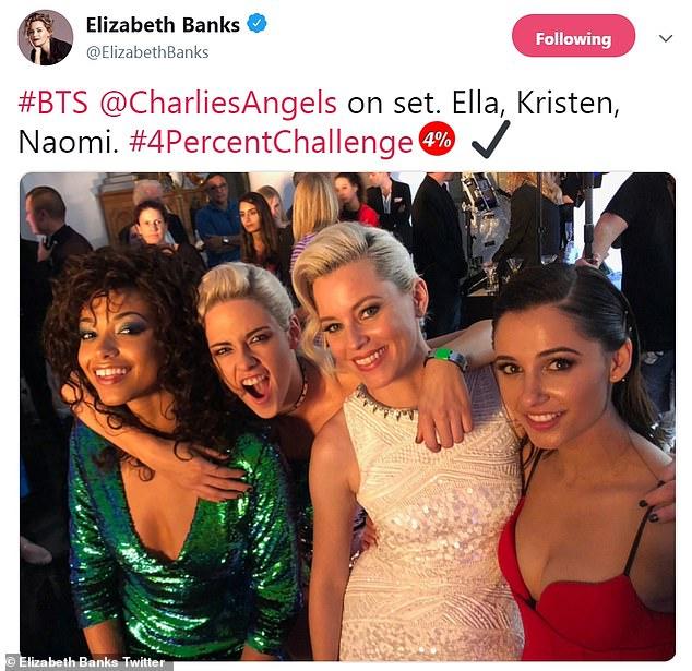 بطلات فيلم Charlie's Angels، كريتسين ستيوارت، ناعومي سكوت، إيلا، وإليزابيث بانكس 