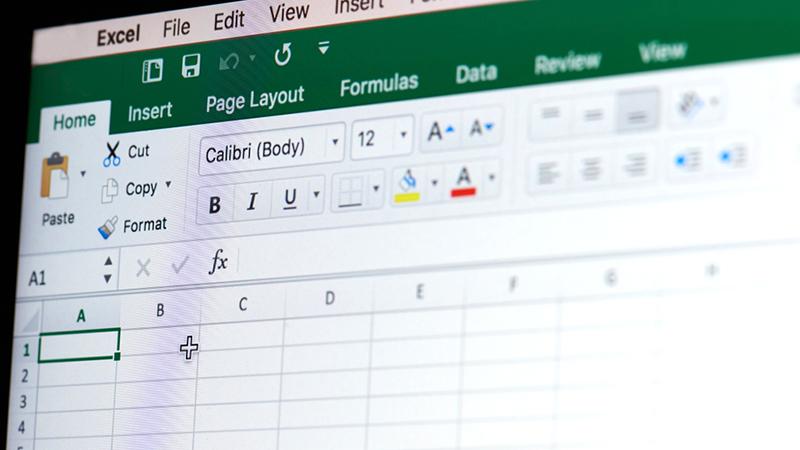 دورة Excel Skills for Business Specialization (الإكسيل من أجل الأعمال)