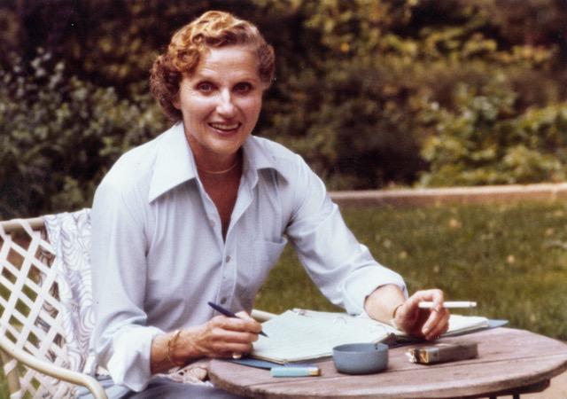 Alice Bradley Sheldon1 - كاتبات نشرن بأسماء مستعارة لرجال