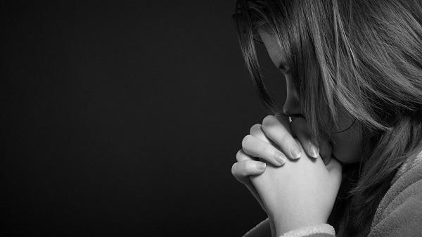 الوحدة وعلاقتها بإيذاء الذات