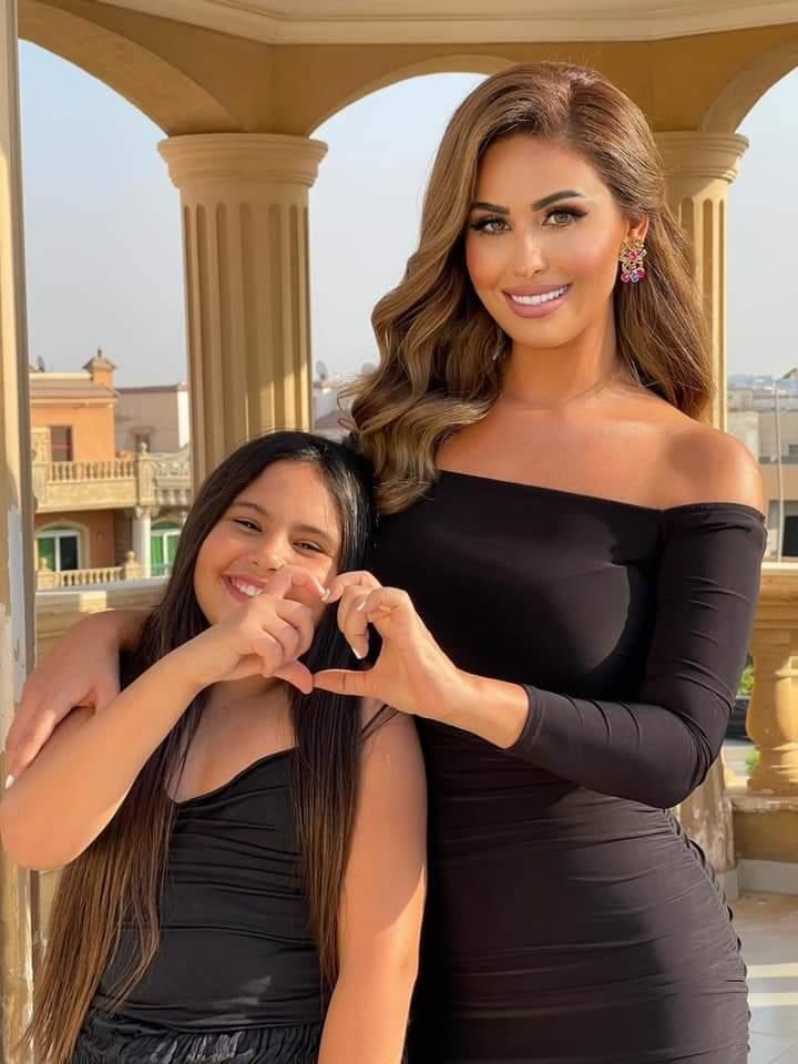 مي سليم وابنتها