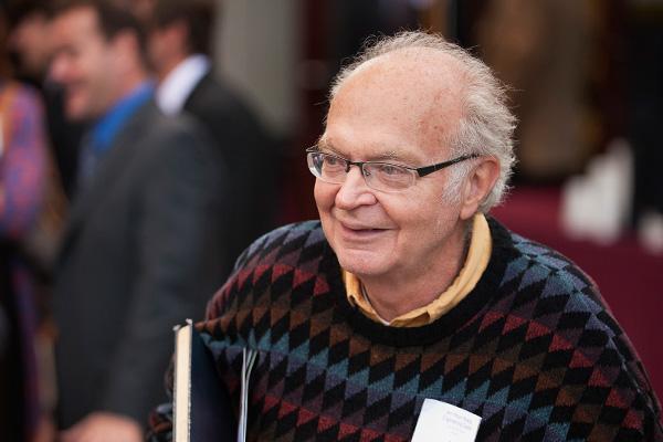 Donald Knuth - أعظم المبرمجين
