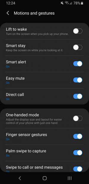 حمل الجهاز للاستيقاظ - واجهة One UI