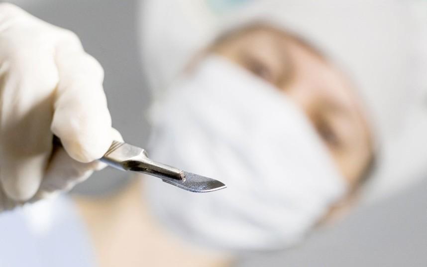 scalpel-surgeon_2986540k