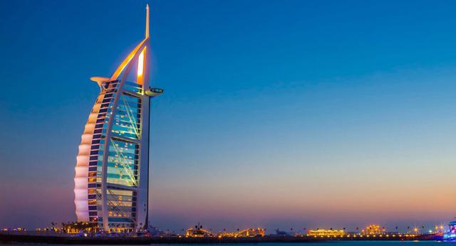 أشهر المعالم السياحية والأنشطة الطلابية في دولة الإمارات