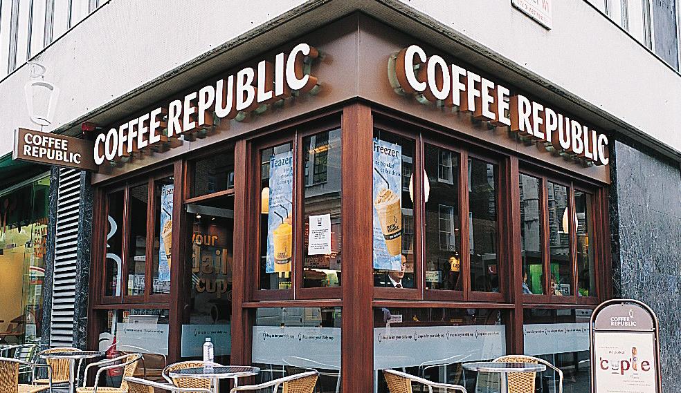 جمهورية القهوة.. قصة نجاح ريادية كانت سبباً في غزو القهوة لإنجلترا في التسعينات 4