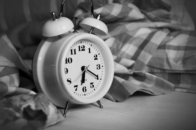 أهمية النوم قبل الامتحان.. وكيف تحصل على نوم عميق في فترة المذاكرة؟