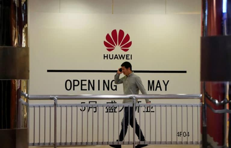 جوجل تفاجئ هواوي Huawei بقرار حظرها والسبب قائمة ترامب التجارية السوداء