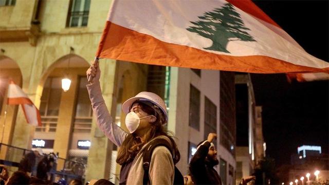 لبنان ستتخلف عن سداد الديون الخارجية لأول مرّة في تاريخها مع تفاقم أزمتها الاقتصادية