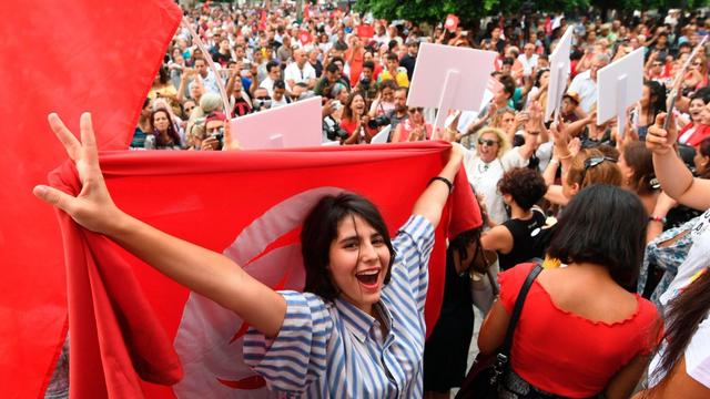 تجربة تونس في حقوق المرأة ومنع الزواج الثاني… هل يمكن أن تضاهيها الدول العربية الأخرى؟