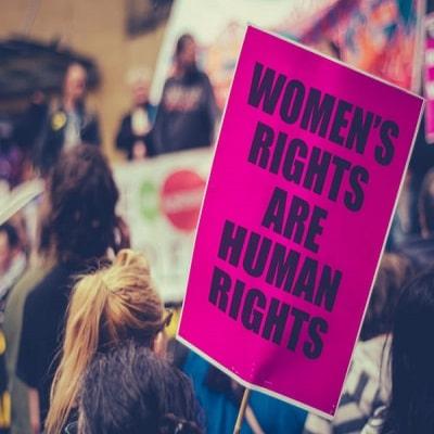 تاريخ تطور حقوق المرأة