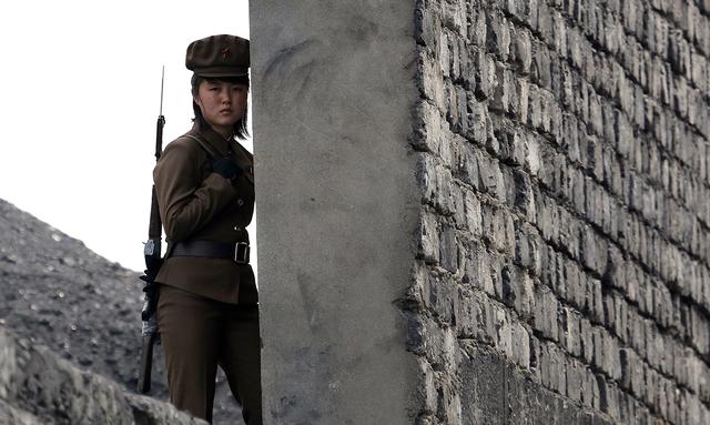 كوريا الشمالية وصدمة جديدة: الأشغال الشاقة للنساء المتزوجات!