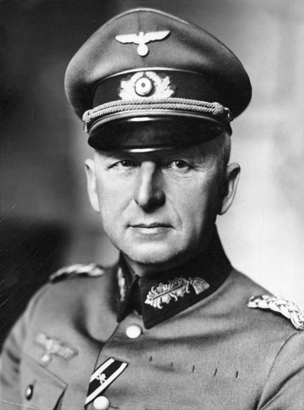 اهم الجنرالات العسكريين الذين شكلوا مسار الحرب العالمية الثانية - Erich von Manstein