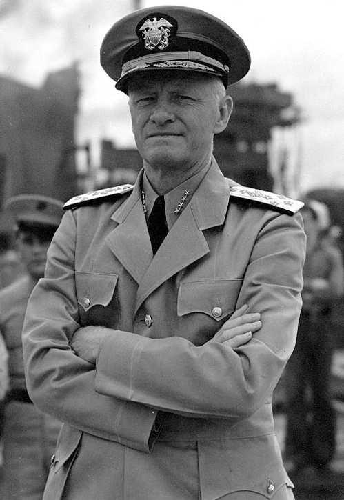 اهم الجنرالات العسكريين الذين شكلوا مسار الحرب العالمية الثانية - تشيستر نيمتيز