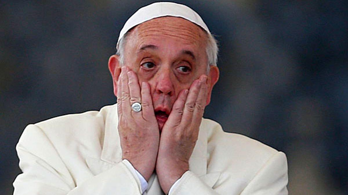 حتى الراهبات يشاهدنها... البابا يحذر من مخاطر الأفلام الإباحية