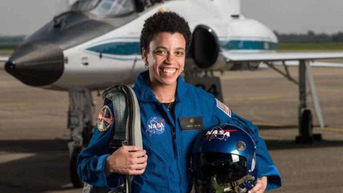 جيسيكا واتكينز مرشحة لتكون أول امرأة تسافر إلى القمر!