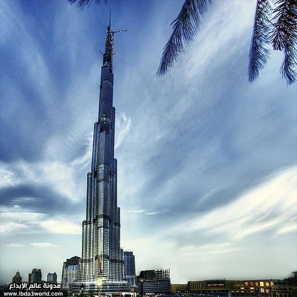 صورة جميل لبرج دبي أطول برج في العالم باستخدام المدى الديناميكي