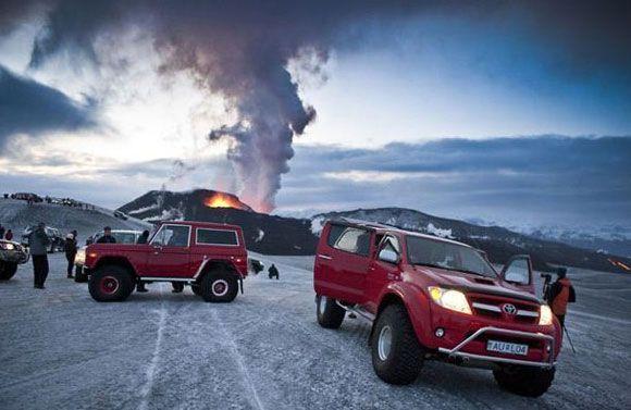 بركان آيسلندا: المارد الذي استيقظ ليفزع العالم!