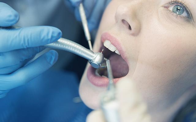 خبر رائع: مادة جديدة تجعل الأسنان مضادة للتسوس!