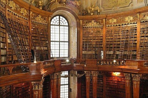 Austrian-National-Library-in-Vienna-2-600x399
