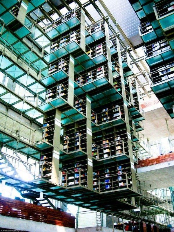 José-Vasconcelos-Library-in-Mexico-City-Mexico-600x799