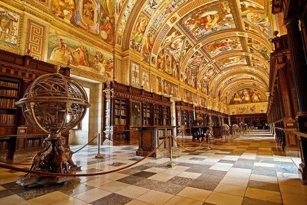 Library-of-El-Escorial-in-Madrid-Spain-600x402