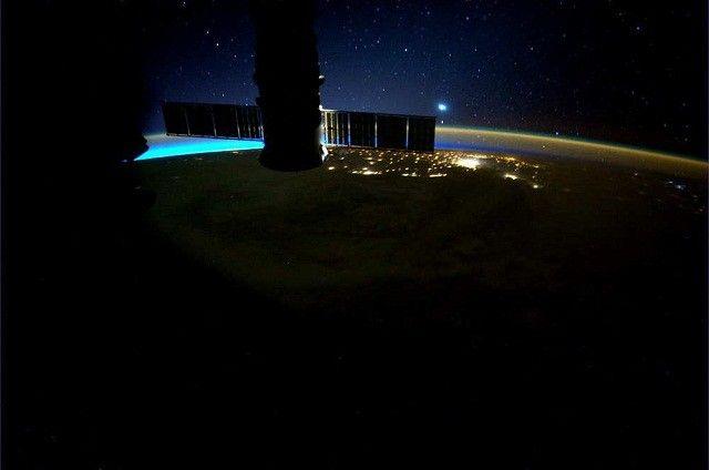 صورة التقطها أندريه من محطة الفضاء الدولية 