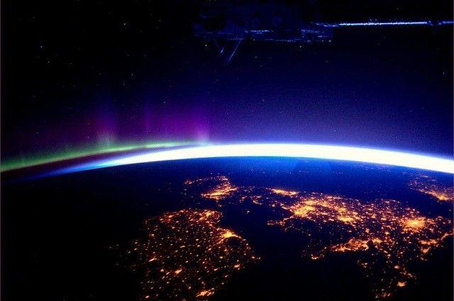 صورة التقطها أندريه من محطة الفضاء الدولية للمملكة المتحدة