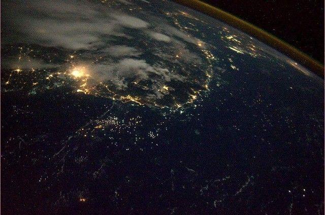 صورة التقطها أندريه من محطة الفضاء الدولية للفيتنام