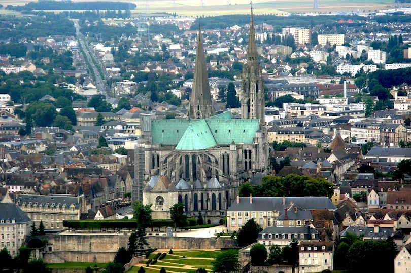 25 مكان عليك زيارتها في فرنسا- كاتدرائية شارتر