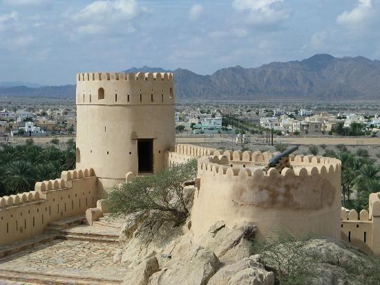 20 مكان يجب عليك زيارتها في عمان