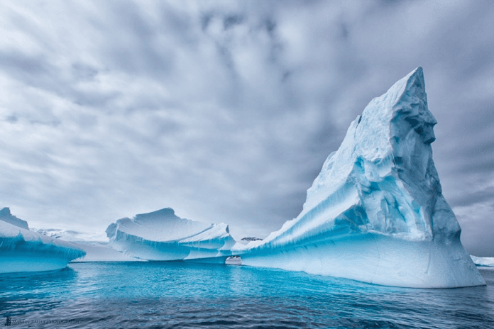 المنحوتات - القارة القطبية الجنوبية