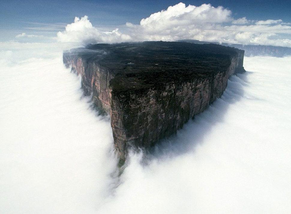 جبل رورايما- أمريكا الجنوبية