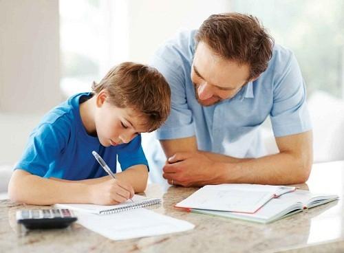 للآباء والأمهات: خطوات بسيطة تجعل الواجب المدرسي لأبنائك عادة وليس قرار للتنفيذ