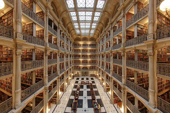 مكتبة جورج بيبودي، بالتيمور، الولايات المتحدة الأمريكية