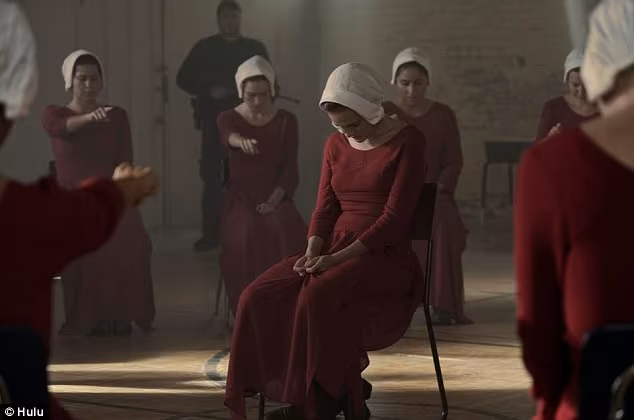 صورة من مسلسل The Handmaid's Tale