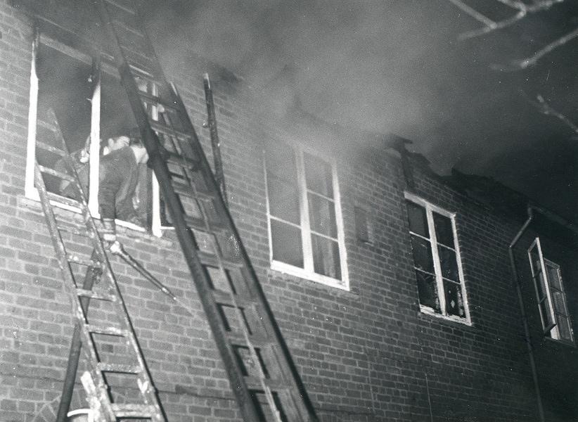 أندلاع الحريق في مصنع ليغو عام 1960