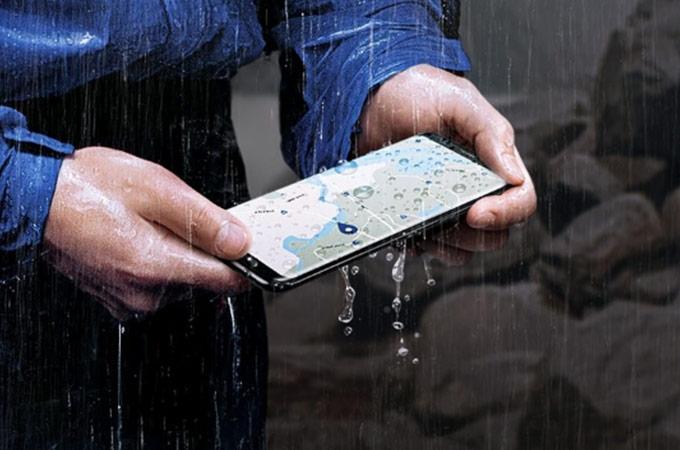 IP67 أم IP68 ... فك ألغاز رموز مقاومة الهواتف للمياه والأتربة والتعرف على حقيقتها