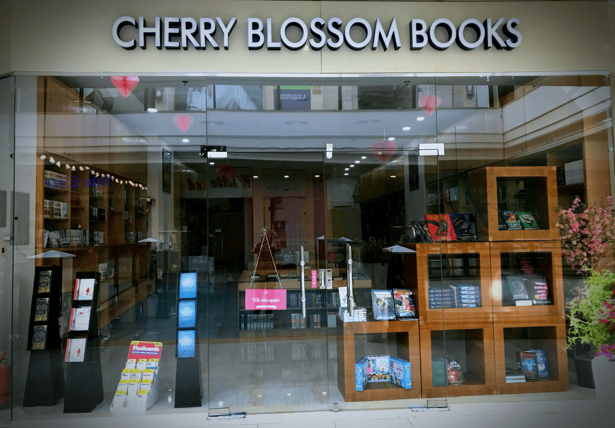 أهم المكتبات في مصر -Cherry Blossom Books