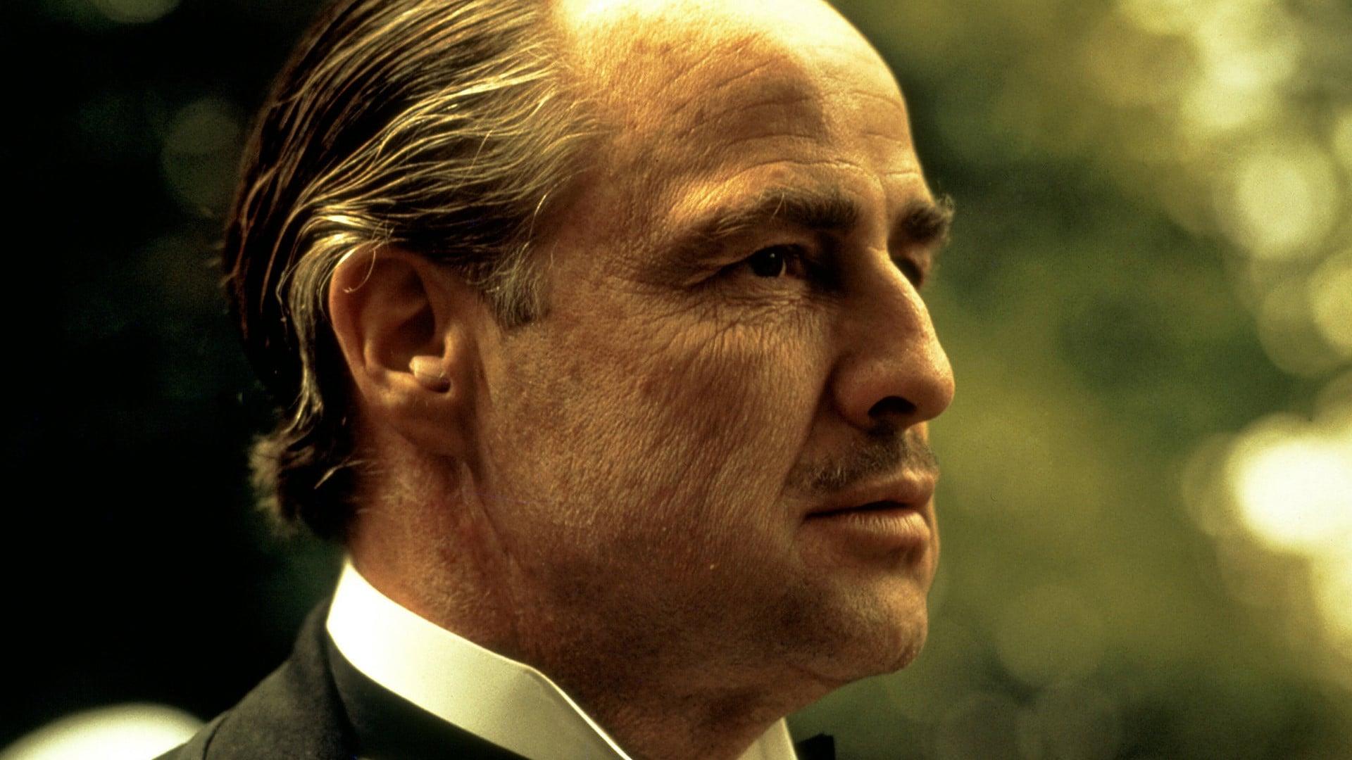 سلسلة The Godfather - مارلون براندو في دور فيتو كورليوني