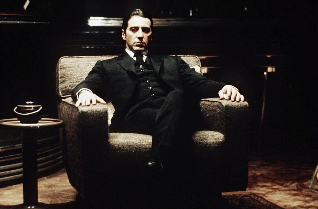 سلسلة The Godfather - آلباتشينو في دور مايكل
